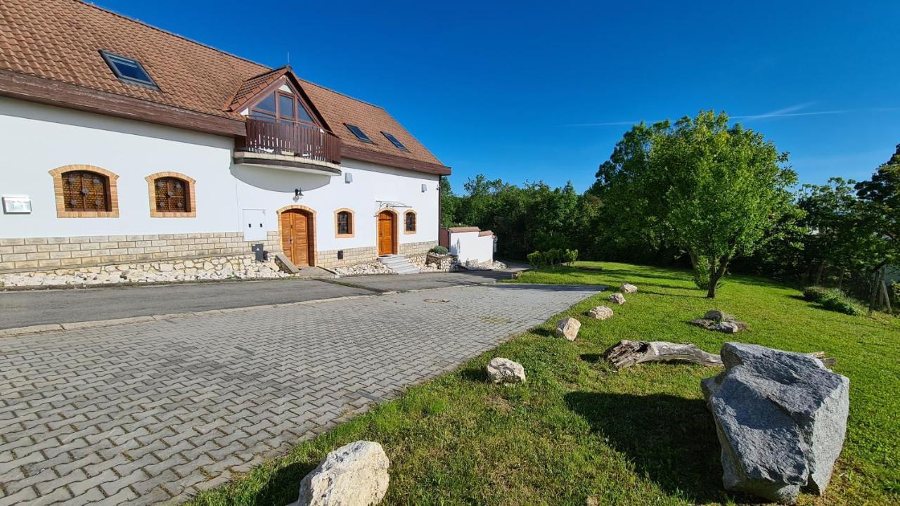 Apartmany Turold Mikulov Exterior foto
