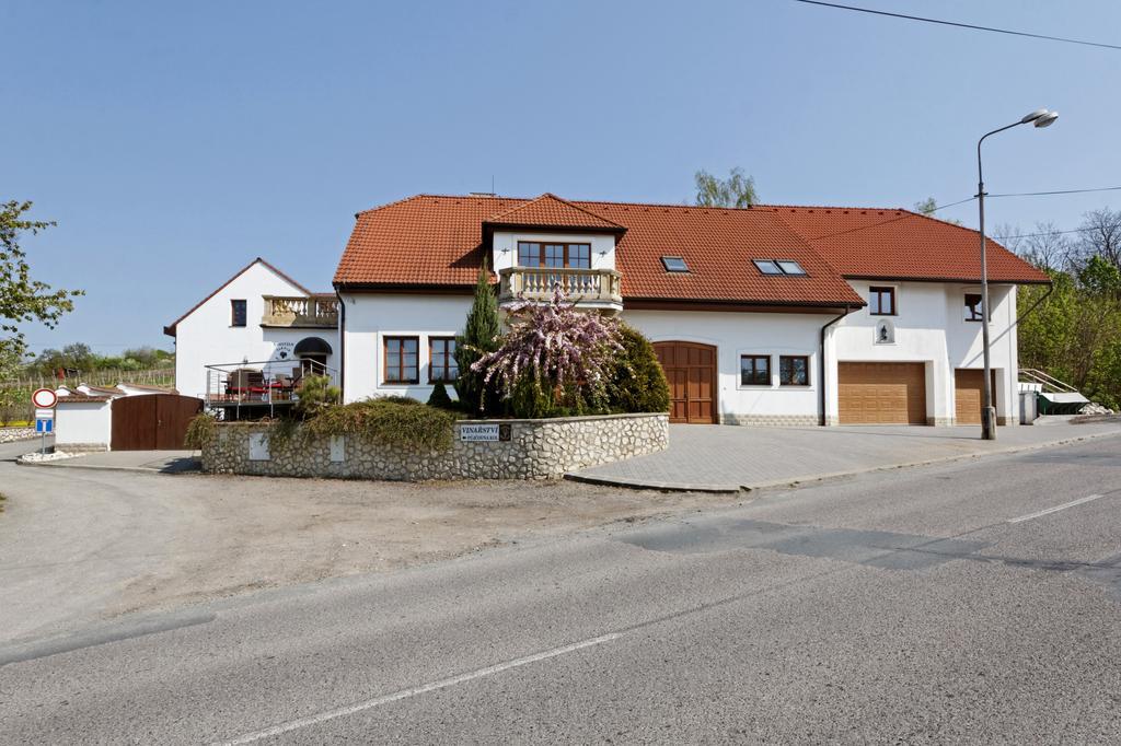 Apartmany Turold Mikulov Exterior foto