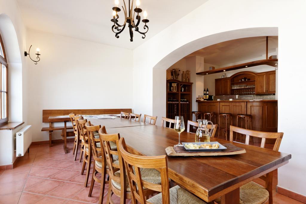 Apartmany Turold Mikulov Exterior foto